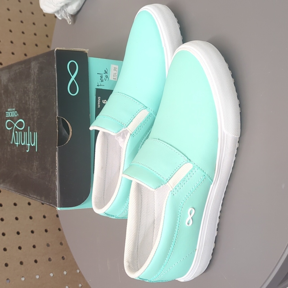 Infinity Rush in Aruba Blue - Picture 1 of 4
